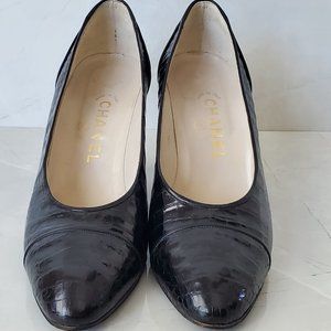 Vintage Chanel Black Crocodile Pumps Size 8